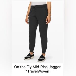 Lululemon On the Fly Jogger